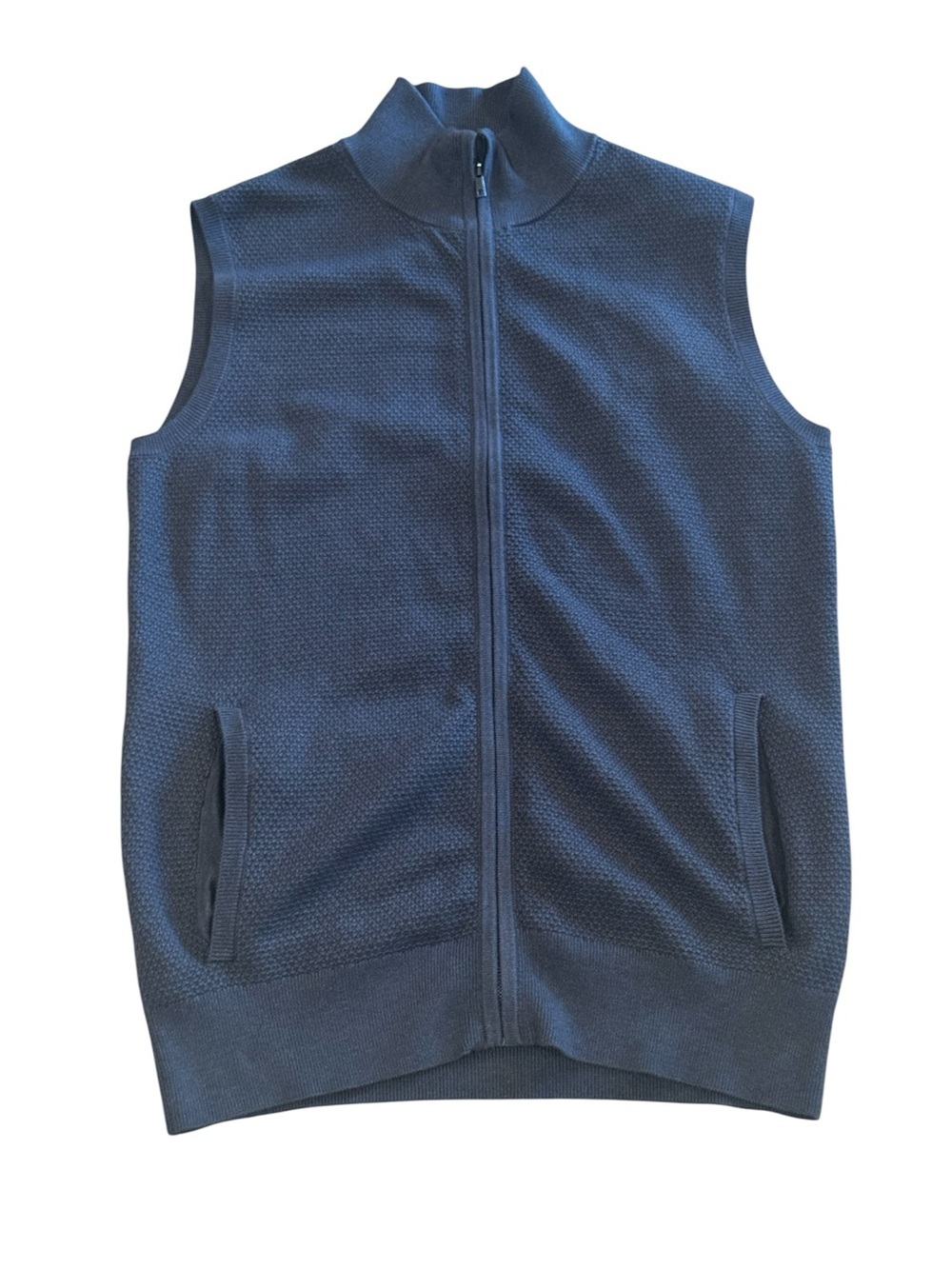 Harrison Davis dark gray sleeveless zip up knit vest with front pockets, M.